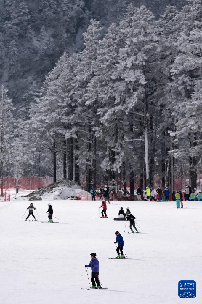 在四川畅享冰雪之乐