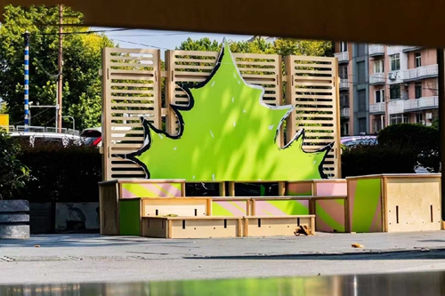 主营业务:围挡喷绘制作/喷绘写真UV制作/广告喷绘WV制作/彩白彩UV灯箱喷绘/商业美陈物料喷绘/展会喷绘制作/安装喷绘广告/活动喷绘公司/磁性车贴UV喷绘/软膜UV制作/